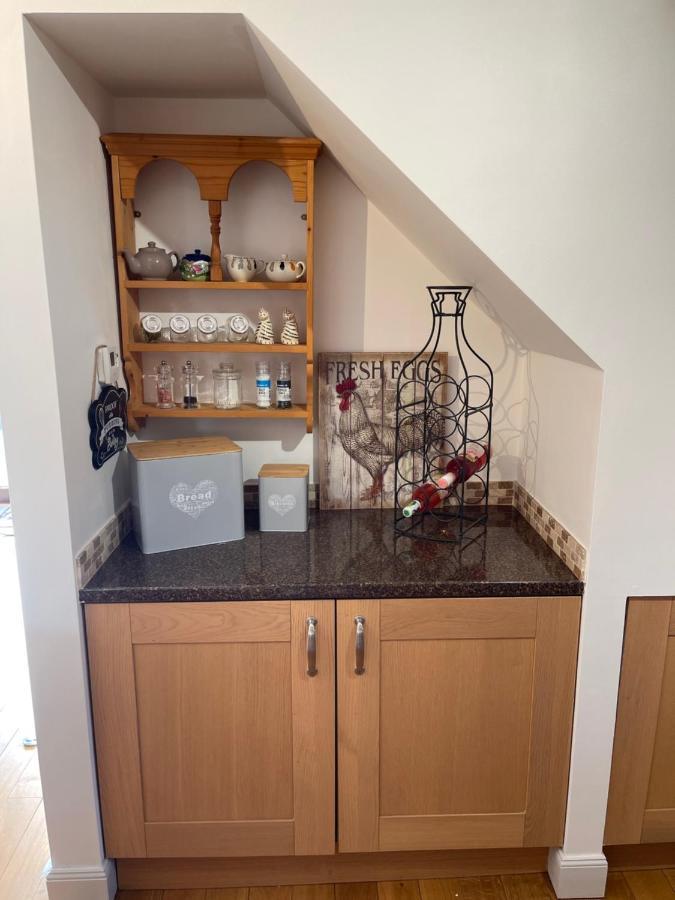 Lindas Retreats Self Catering Accommodation 1 Bedroom Cottage Or 3 Bedroom House 托明陶尔 外观 照片