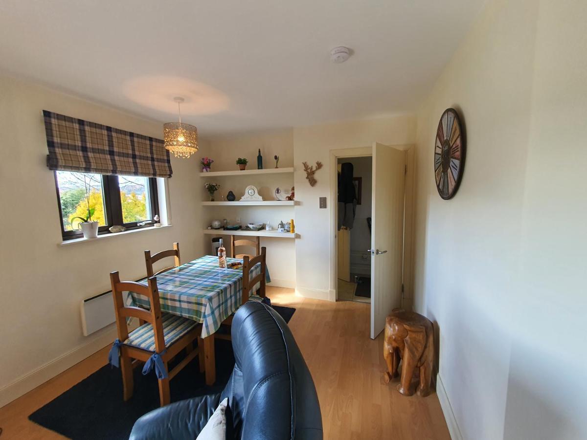 Lindas Retreats Self Catering Accommodation 1 Bedroom Cottage Or 3 Bedroom House 托明陶尔 外观 照片