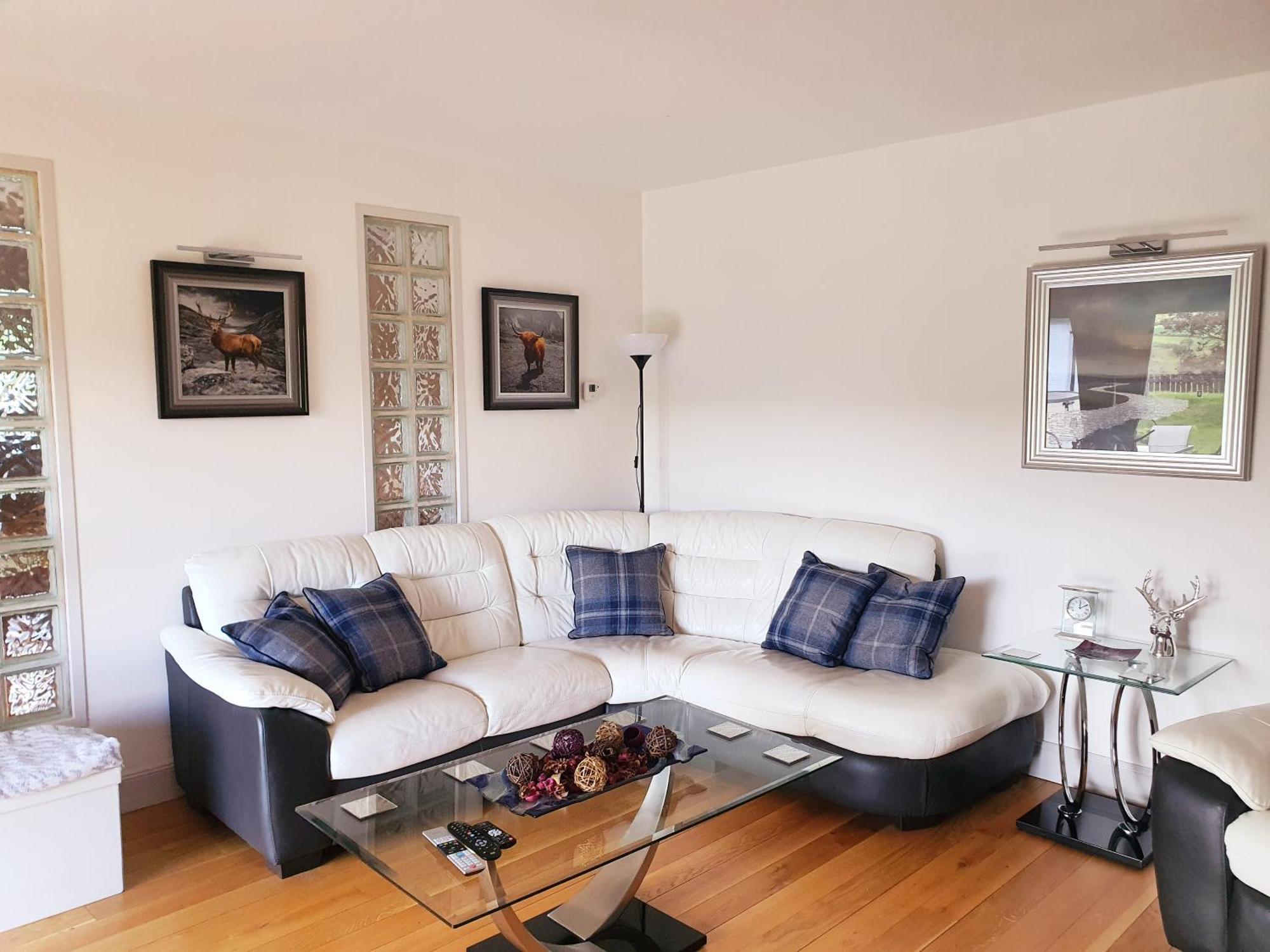Lindas Retreats Self Catering Accommodation 1 Bedroom Cottage Or 3 Bedroom House 托明陶尔 外观 照片